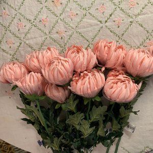 One Dozen (12) dusky pink silk Chrysanthemums